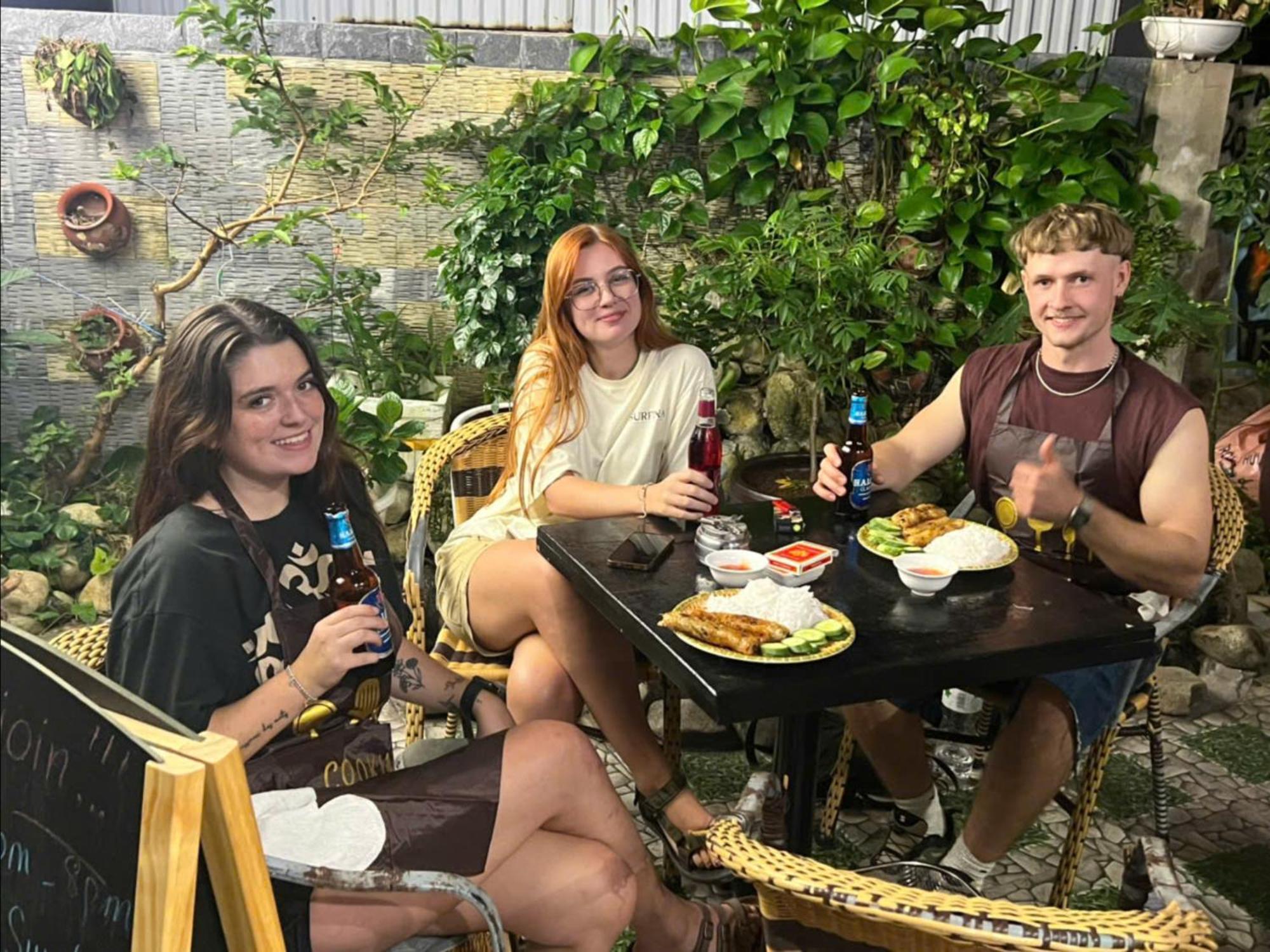 Ha Long Fancy Hostel With Vegetarian And Vegan Restaurant Exterior foto