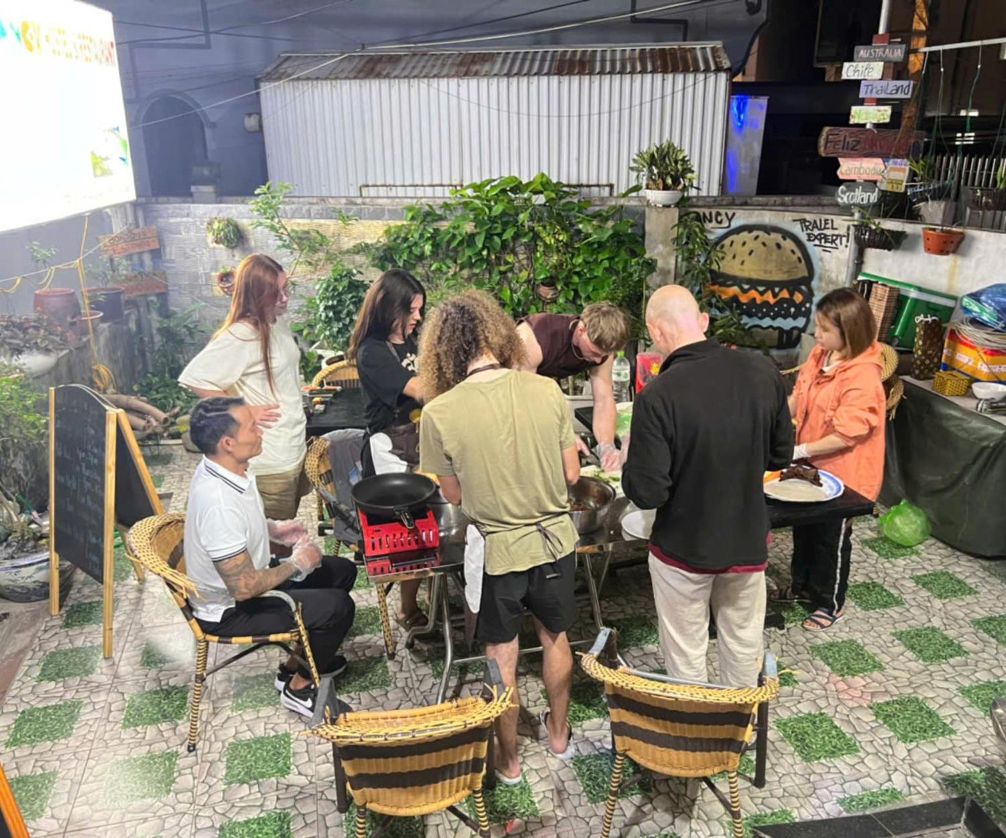Ha Long Fancy Hostel With Vegetarian And Vegan Restaurant Exterior foto